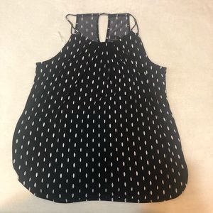 🟢Black and white blouse